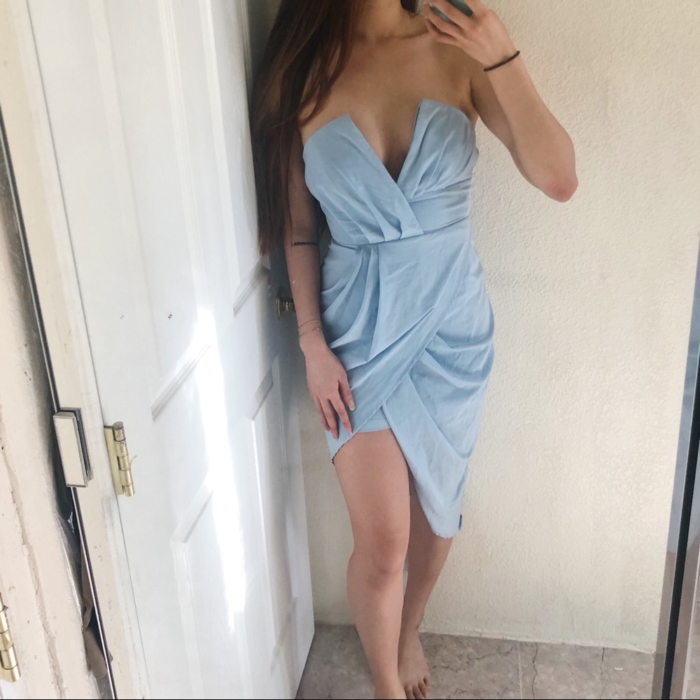Plunge Neck Sky Blue Strapless V Dress